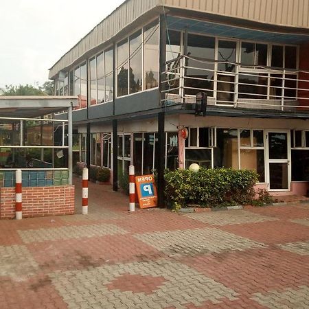 Da 411 Hotel Ibadan Exterior photo