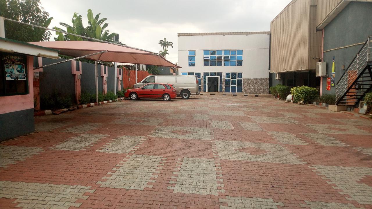 Da 411 Hotel Ibadan Exterior photo