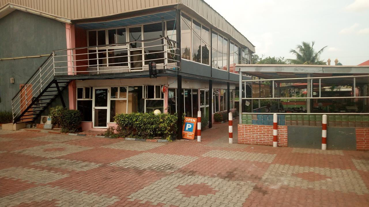 Da 411 Hotel Ibadan Exterior photo