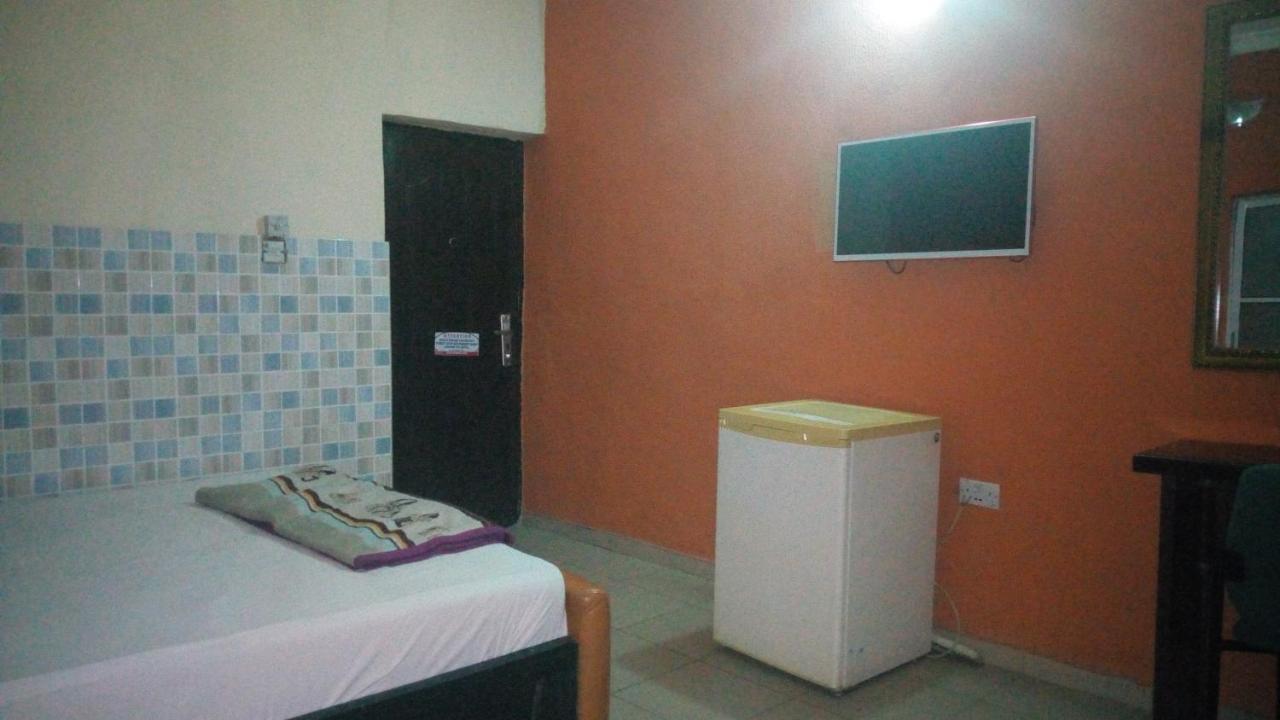 Da 411 Hotel Ibadan Exterior photo