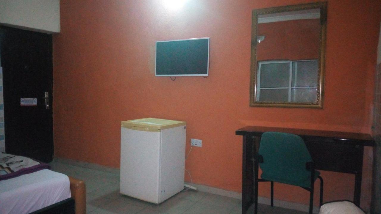 Da 411 Hotel Ibadan Exterior photo