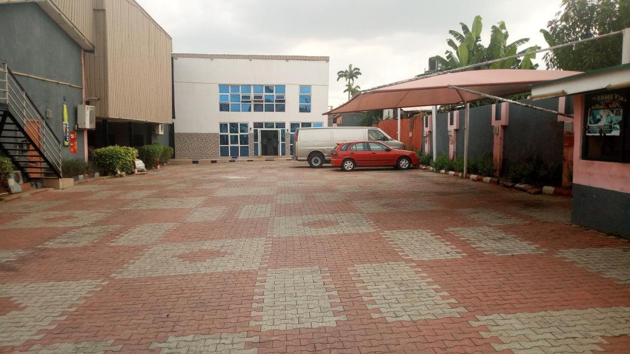 Da 411 Hotel Ibadan Exterior photo