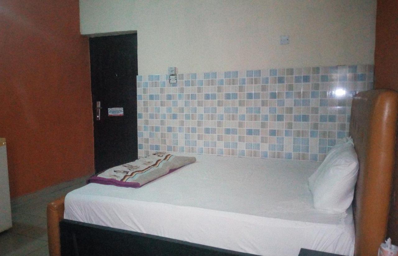 Da 411 Hotel Ibadan Exterior photo